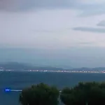 And Sea Vouliagmeni-meer