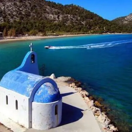 And Sea Nyaraló