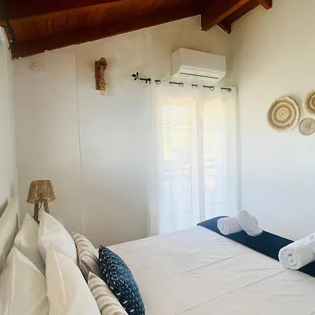 Vakantiehuis And Sea *