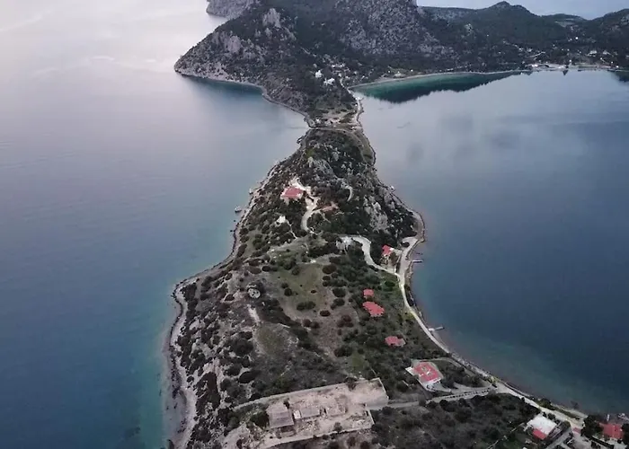 And Sea Tatil Evi Vouliagmeni Gölü